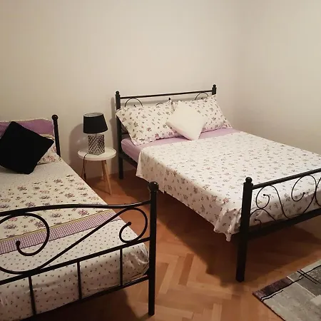Toni Apartment *